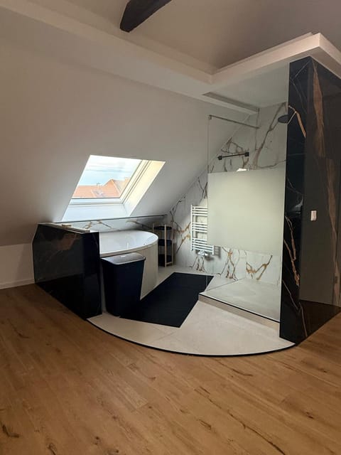 Shower, Bath
