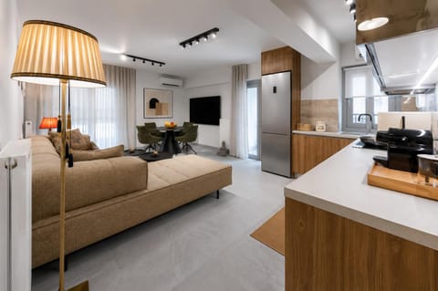 TV and multimedia, Kitchen or kitchenette, Living room, Dining area