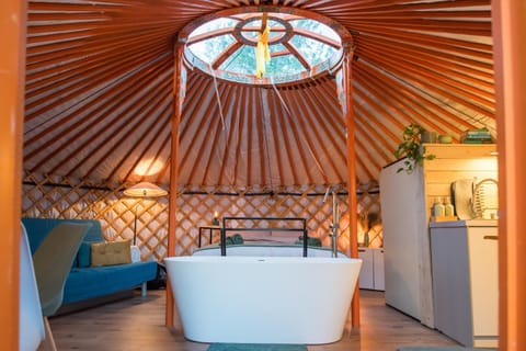 Bathroom, Bath
