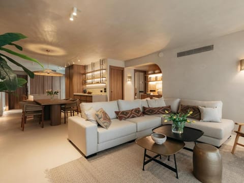 Living room, Dining area