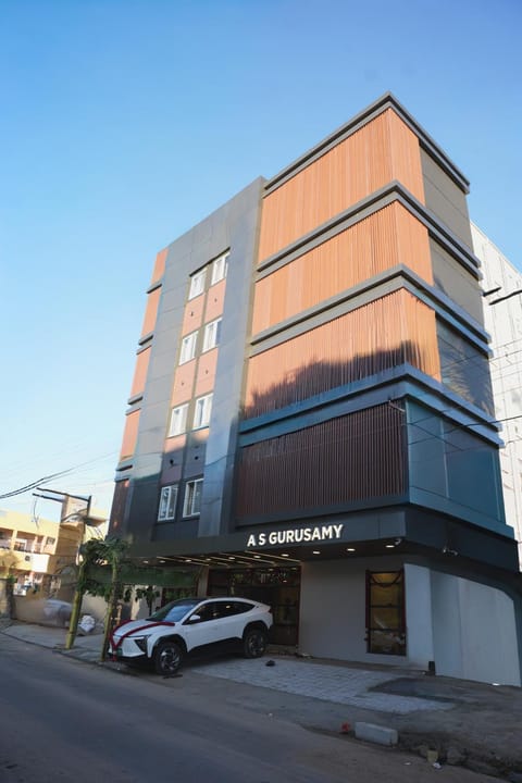 Property building, Street view, Location, Parking