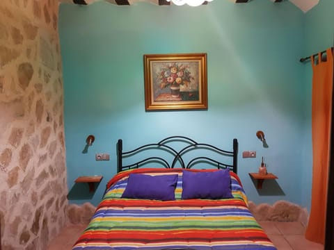 Spring, Bed, Winter, Summer, Photo of the whole room, Autumn
