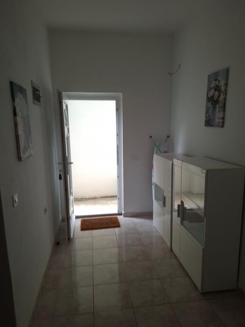 Apartments Mara Mandre Apartment in Novalja