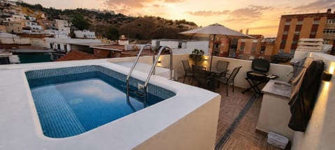 BBQ facilities, TV and multimedia, Balcony/Terrace, Swimming pool