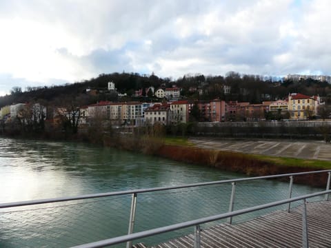 Neighbourhood, Landmark view, River view