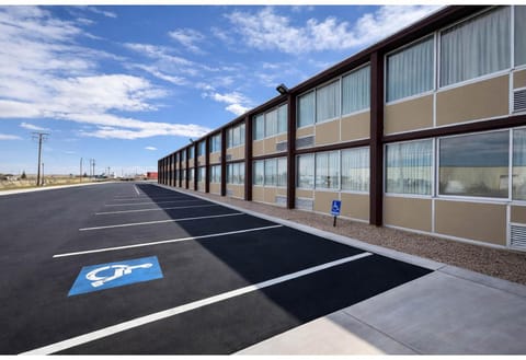 Facade/entrance, Parking