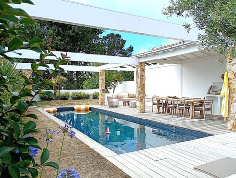 Hot Tub, Swimming pool