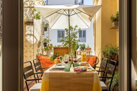 Patio, Balcony/Terrace, Food
