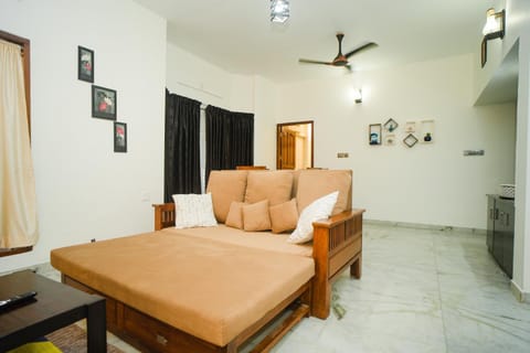 Bed, Living room