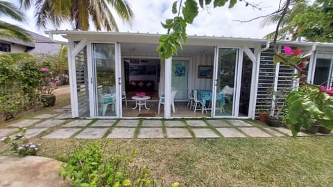 Property building, Patio, Day, Garden