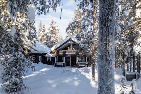 Property building, Day, Natural landscape, Winter