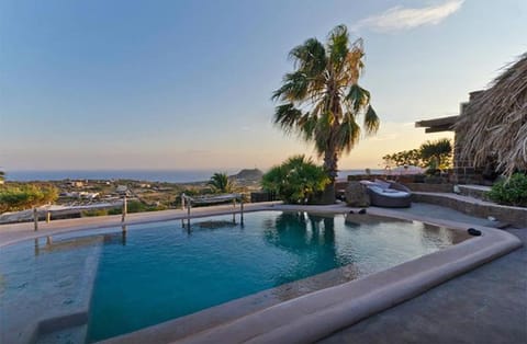Property building, On site, Swimming pool, Swimming pool