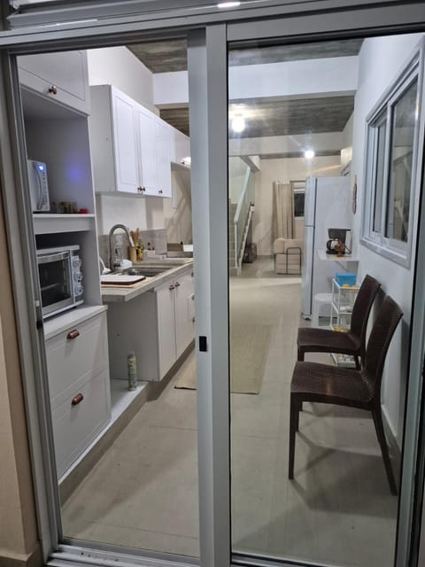 Kitchen or kitchenette, locker, oven, stove