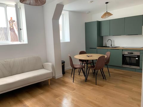 Living room, Seating area, Dining area