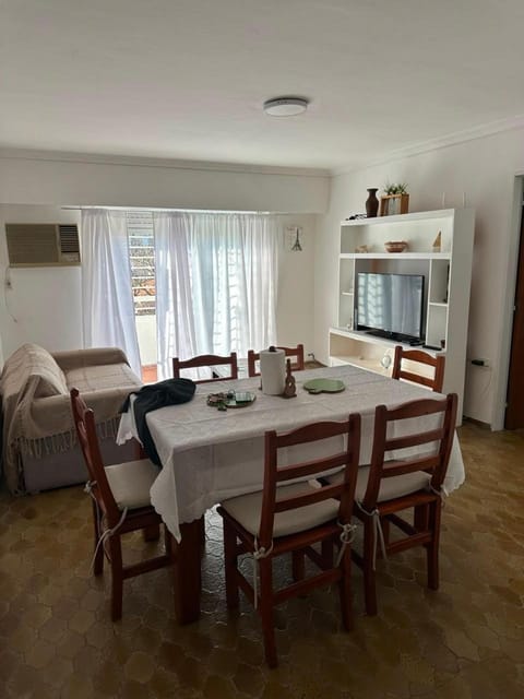 TV and multimedia, Living room, Dining area