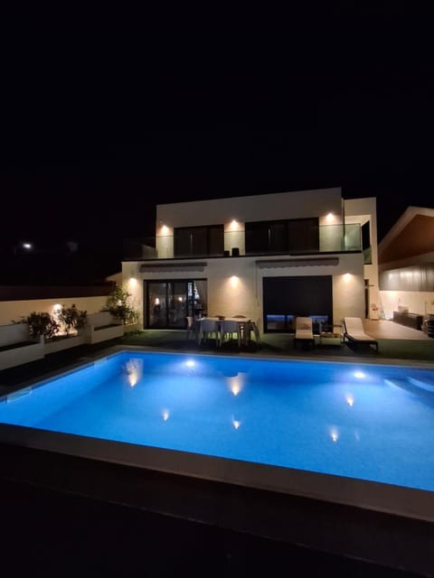 Night, Swimming pool