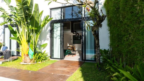 Property building, Garden