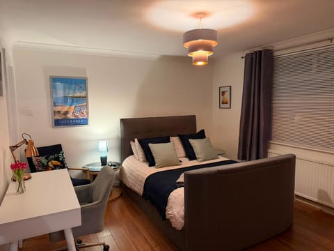 TV and multimedia, Bedroom