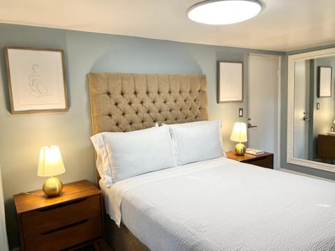 Harmonious Suites Apartment in North Miami Beach