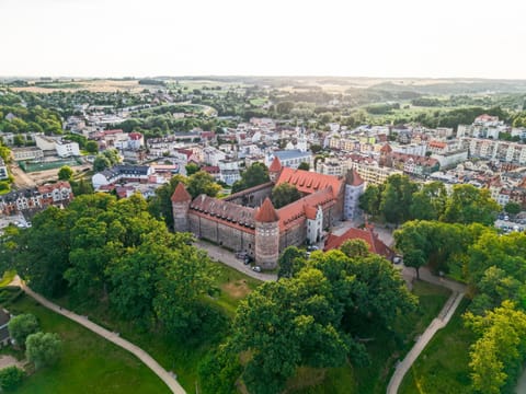 Day, Street view
