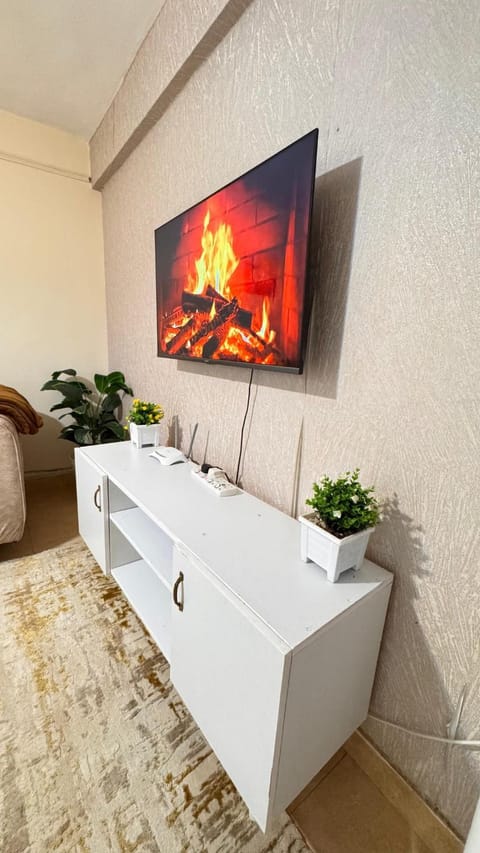 Communal lounge/ TV room, TV and multimedia, Evening entertainment