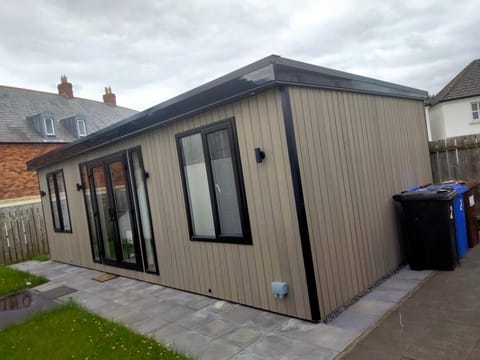 Property building, Day