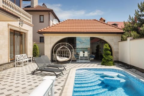 Balcony/Terrace, Swimming pool