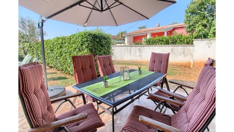 Garden, Seating area