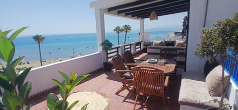 Natural landscape, View (from property/room), Balcony/Terrace, Balcony/Terrace, Beach, Sea view