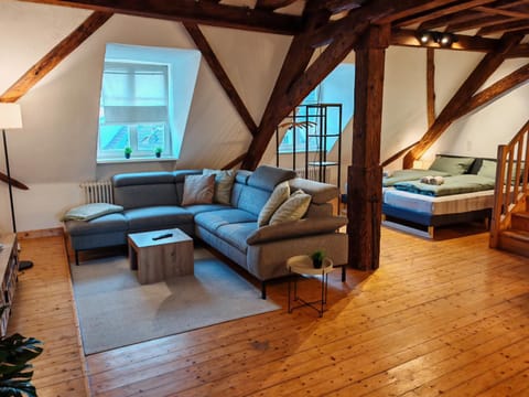 Living room, Photo of the whole room