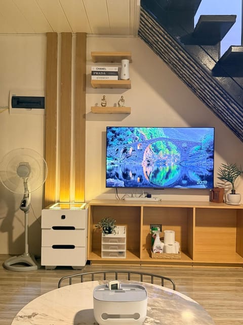 TV and multimedia, Evening entertainment, air conditioner