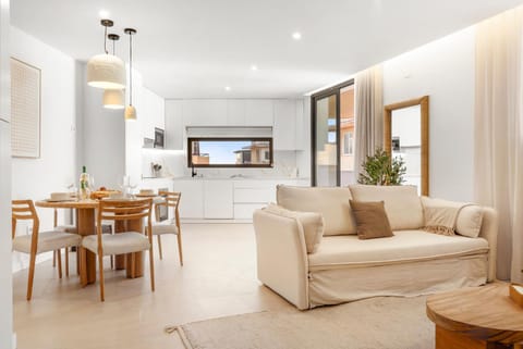 Living room, Dining area