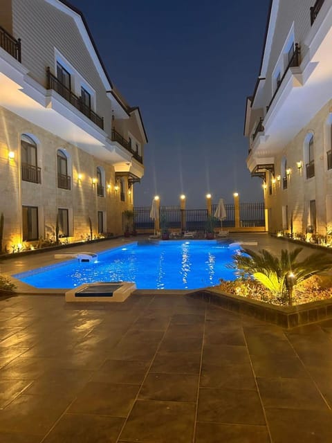 Garden, Swimming pool
