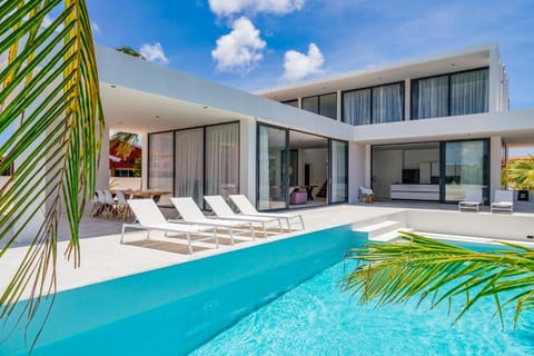 Day, Living room, Garden view, Pool view, Swimming pool, sunbed