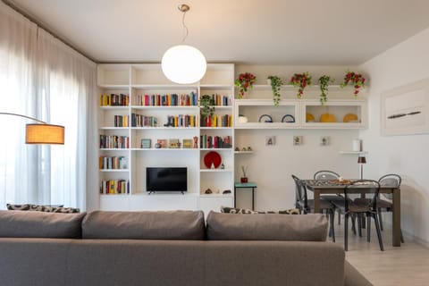 Library, TV and multimedia, Living room, Seating area