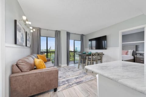 Communal lounge/ TV room, Living room, Dining area
