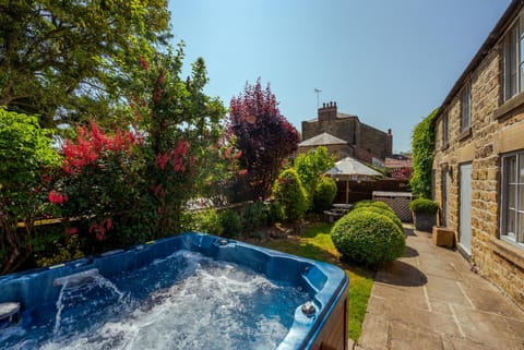 Oakerthorpe Holiday Village Farm Stay in Amber Valley