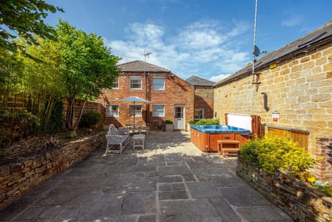 Oakerthorpe Holiday Village Farm Stay in Amber Valley