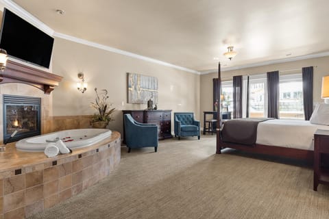 Photo of the whole room, Bath