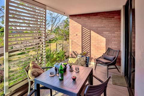 Patio, Dining area