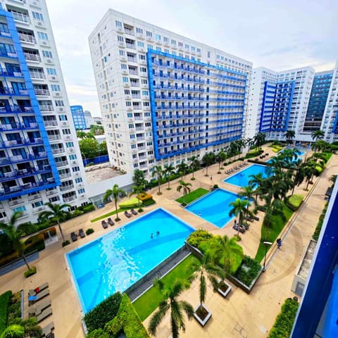 Garden, Swimming pool