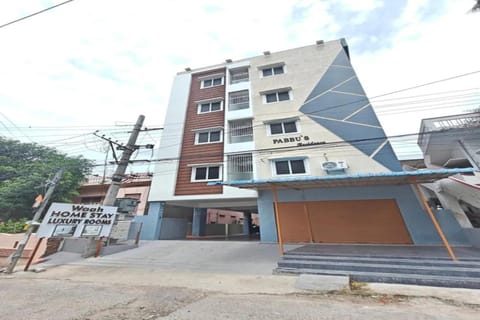 Property building, Facade/entrance