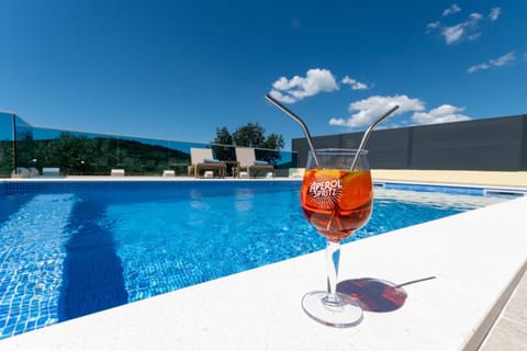 Swimming pool, sunbed