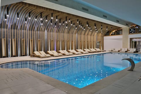Swimming pool, Swimming pool