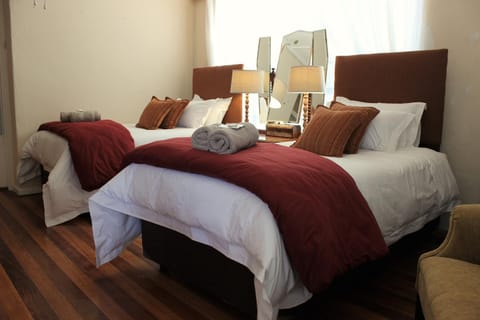 Bed, Coffee/tea facilities, Seating area, Bedroom, On site