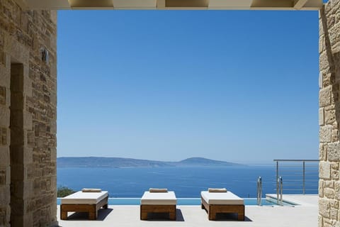Sea view, Swimming pool, internet, sunbed