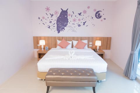 Decorative detail, Bedroom, bunk bed