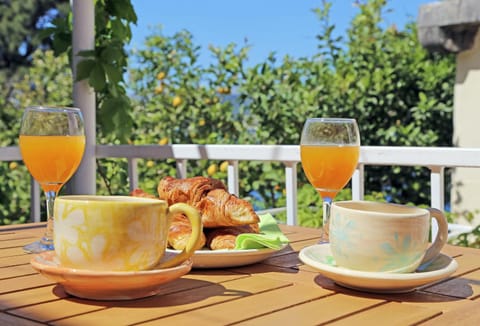 Day, Neighbourhood, Natural landscape, Other, On site