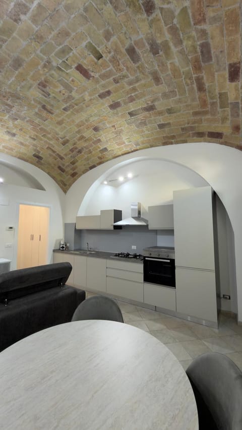 Kitchen or kitchenette, Living room, Seating area
