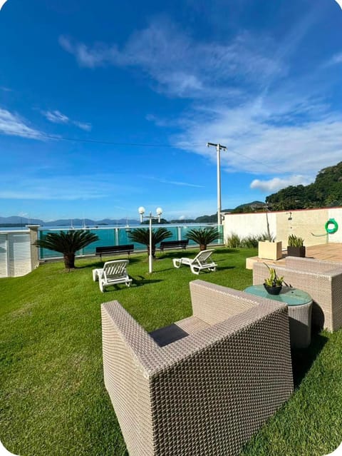 Day, Natural landscape, Sea view, sunbed